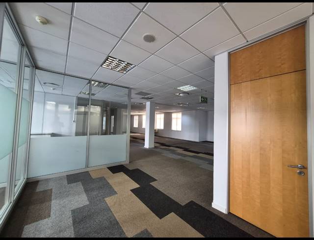 933M² OFFICE TO LET IN ILLOVO